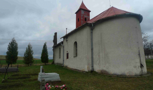 Starý kostol Bodovce Pohľad na pôvodný vzhľad kostola a jeho obnova v roku 2015